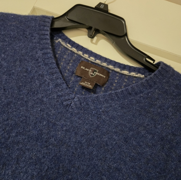 Black &Brown v neck sweater, size XL - Picture 3 of 4